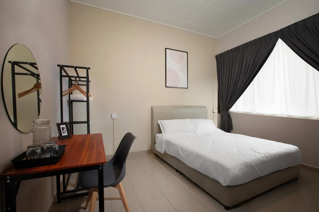 Brown Mansion Coliving Apartment George Town